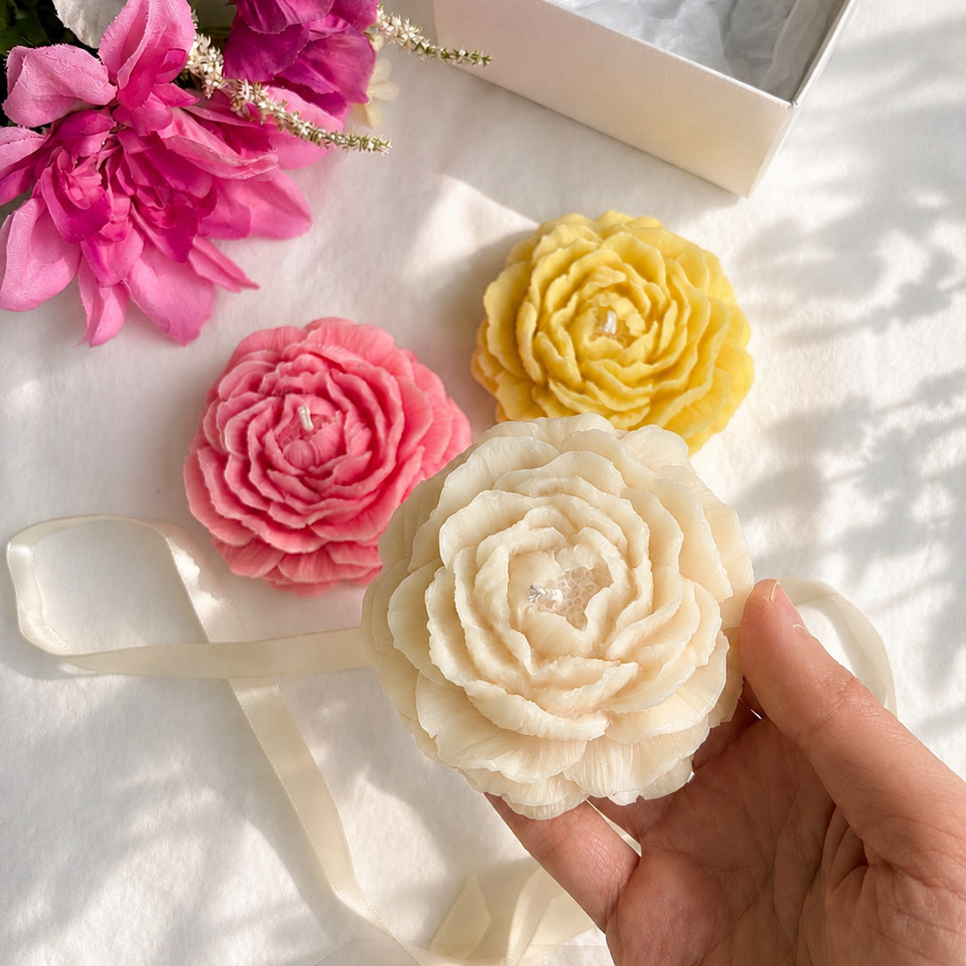 Sculptural Peony Flower Candle