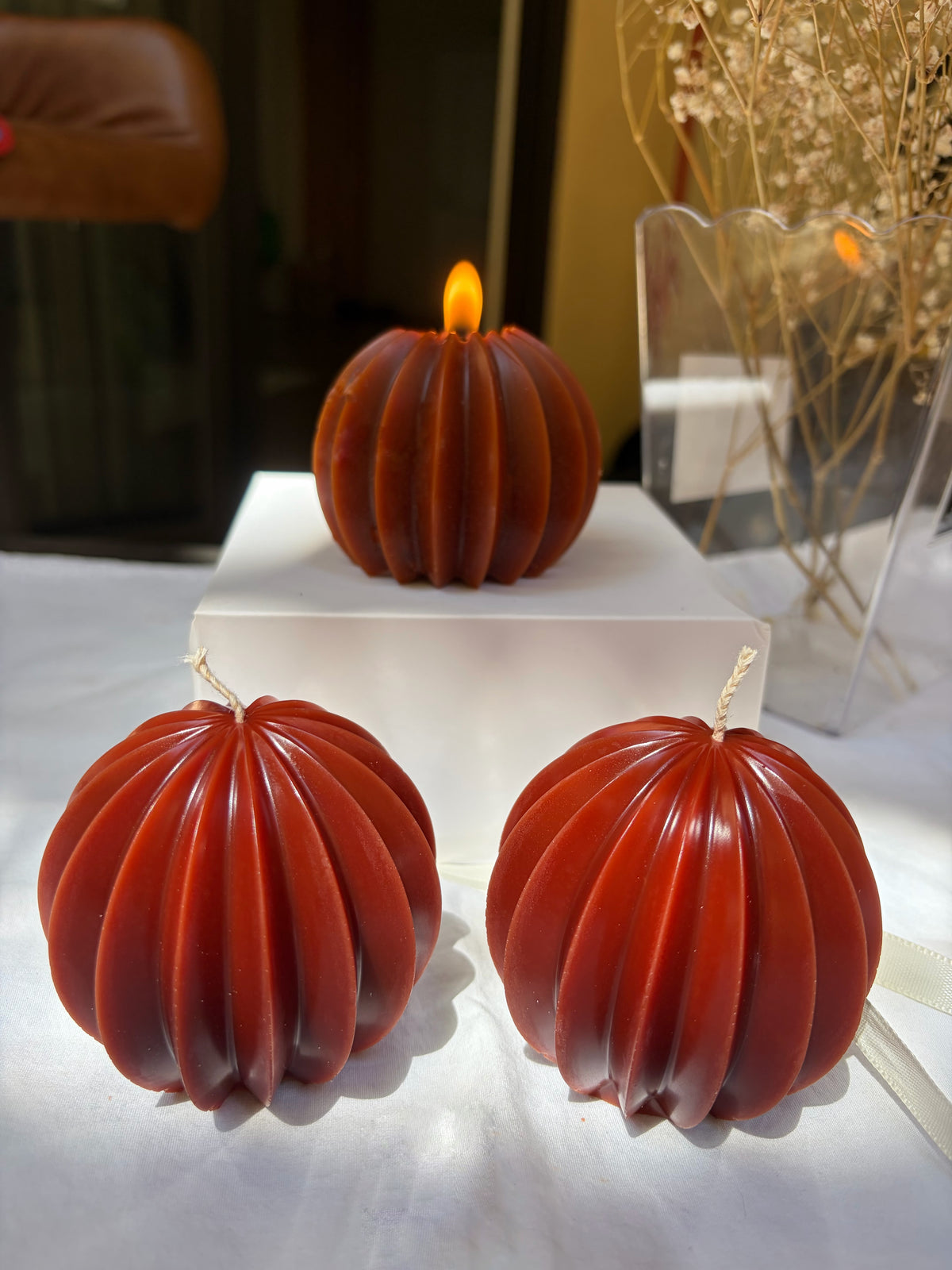 Ribbed Sphere Candle