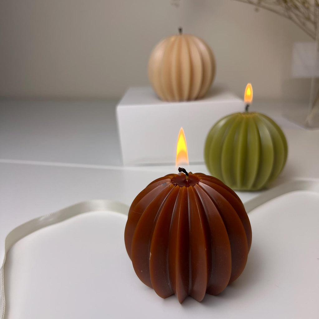 Ribbed Sphere Candle