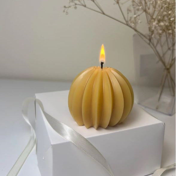 Ribbed Sphere Candle